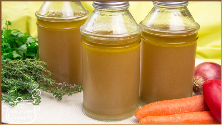 Read more about the article Μαθετε να φτιαχνετε σπιτικο ζωμο λαχανικων!!!